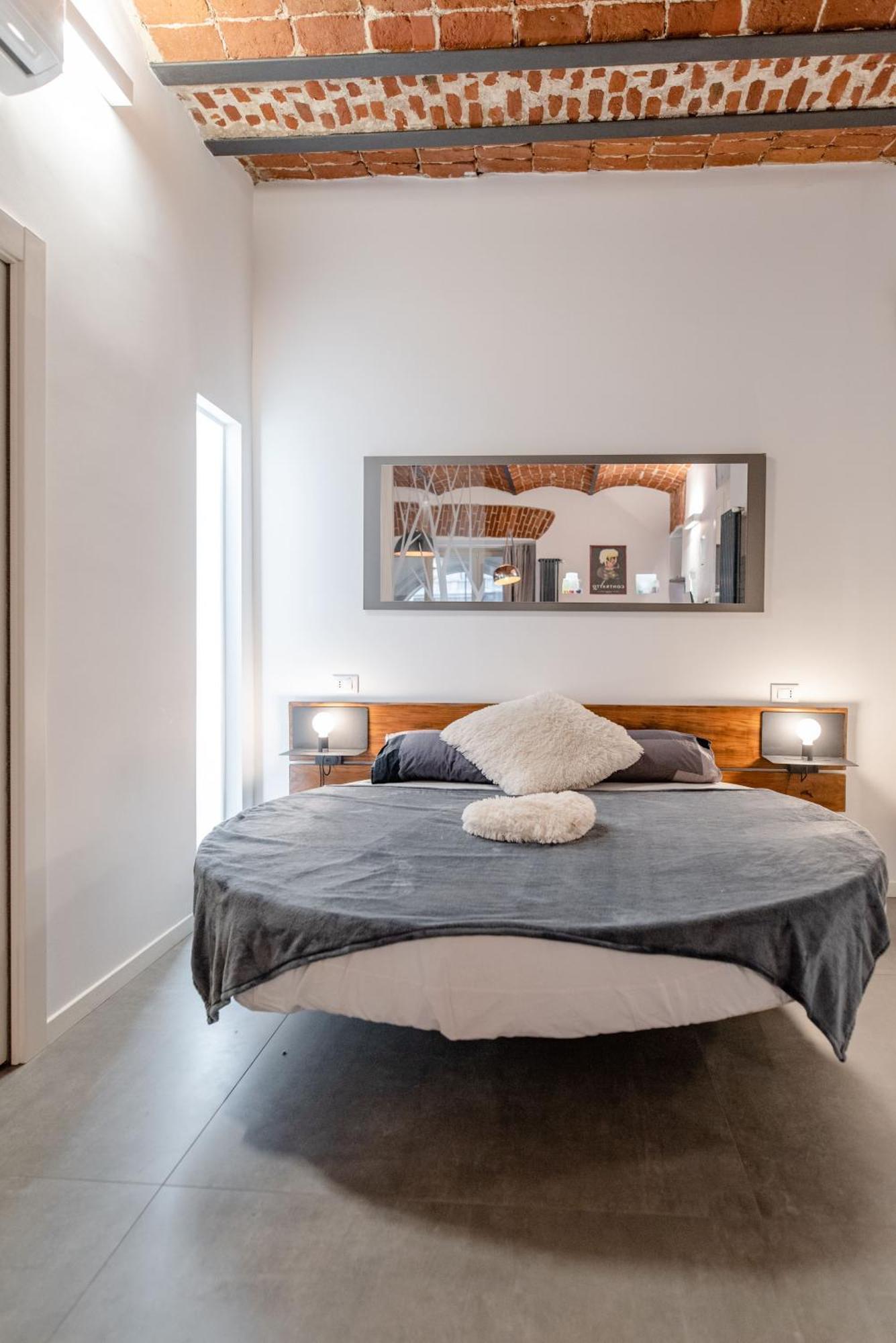 Apartment & Queen